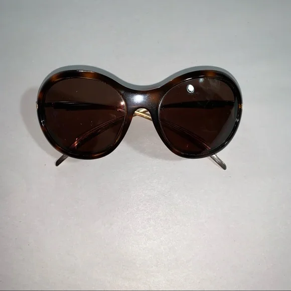 16) CHANEL oversized round tortoiseshell SUNGLASSES w/case